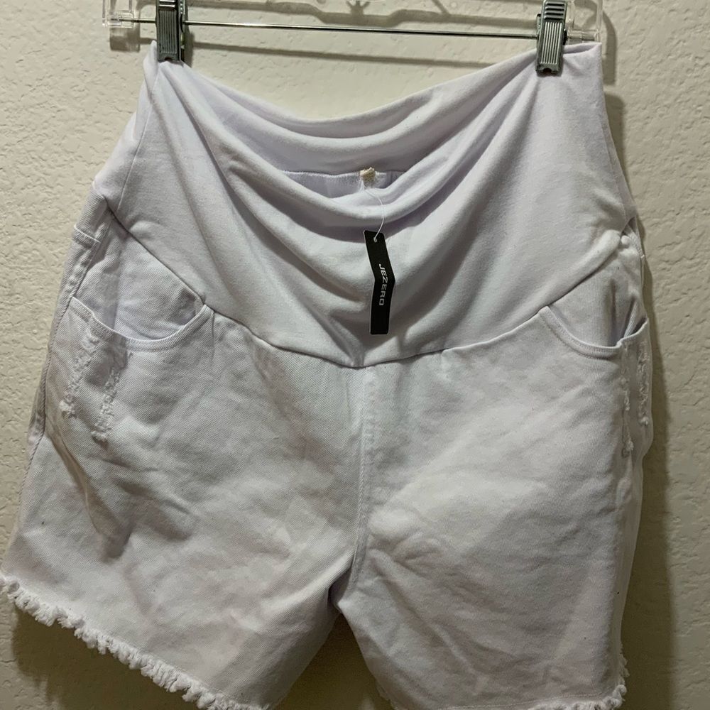 NWT JEZERO Women White Denim Shorts XL  Maternity